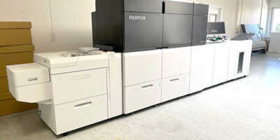 Neue Digitaldruckmaschine Fuji Revoria Press PC1120 der Druckerei Becker GmbH
